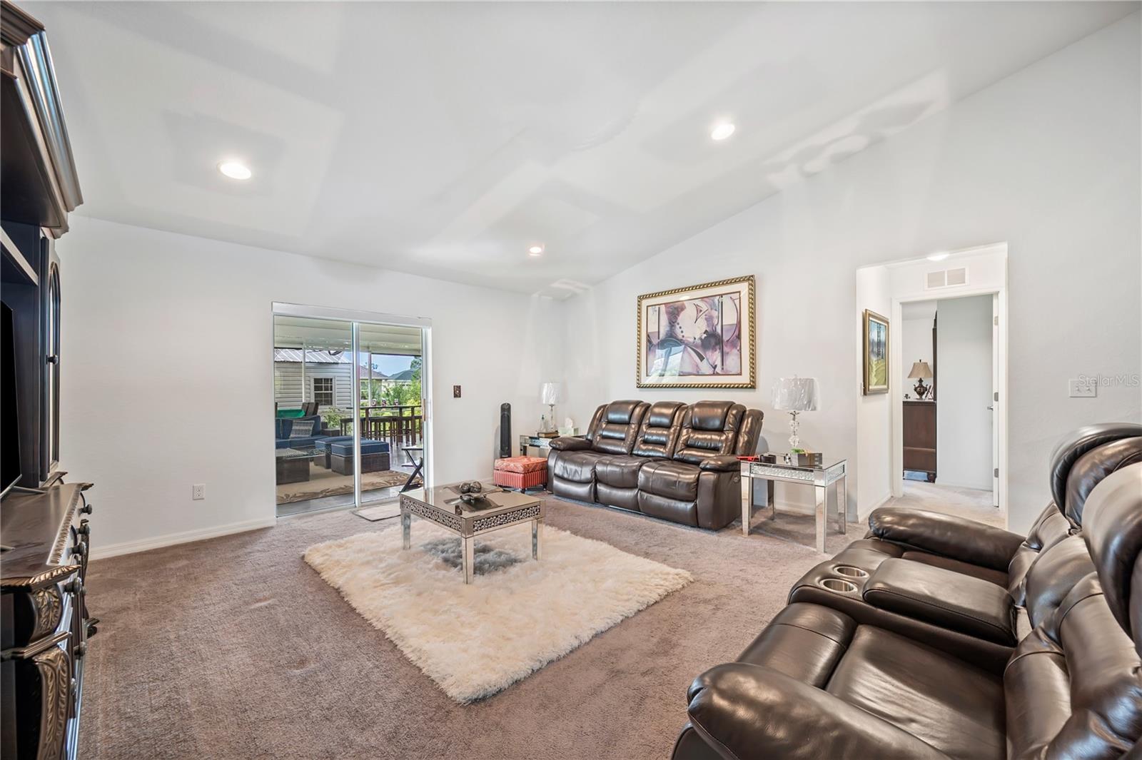 SUN N LAKE - Residential