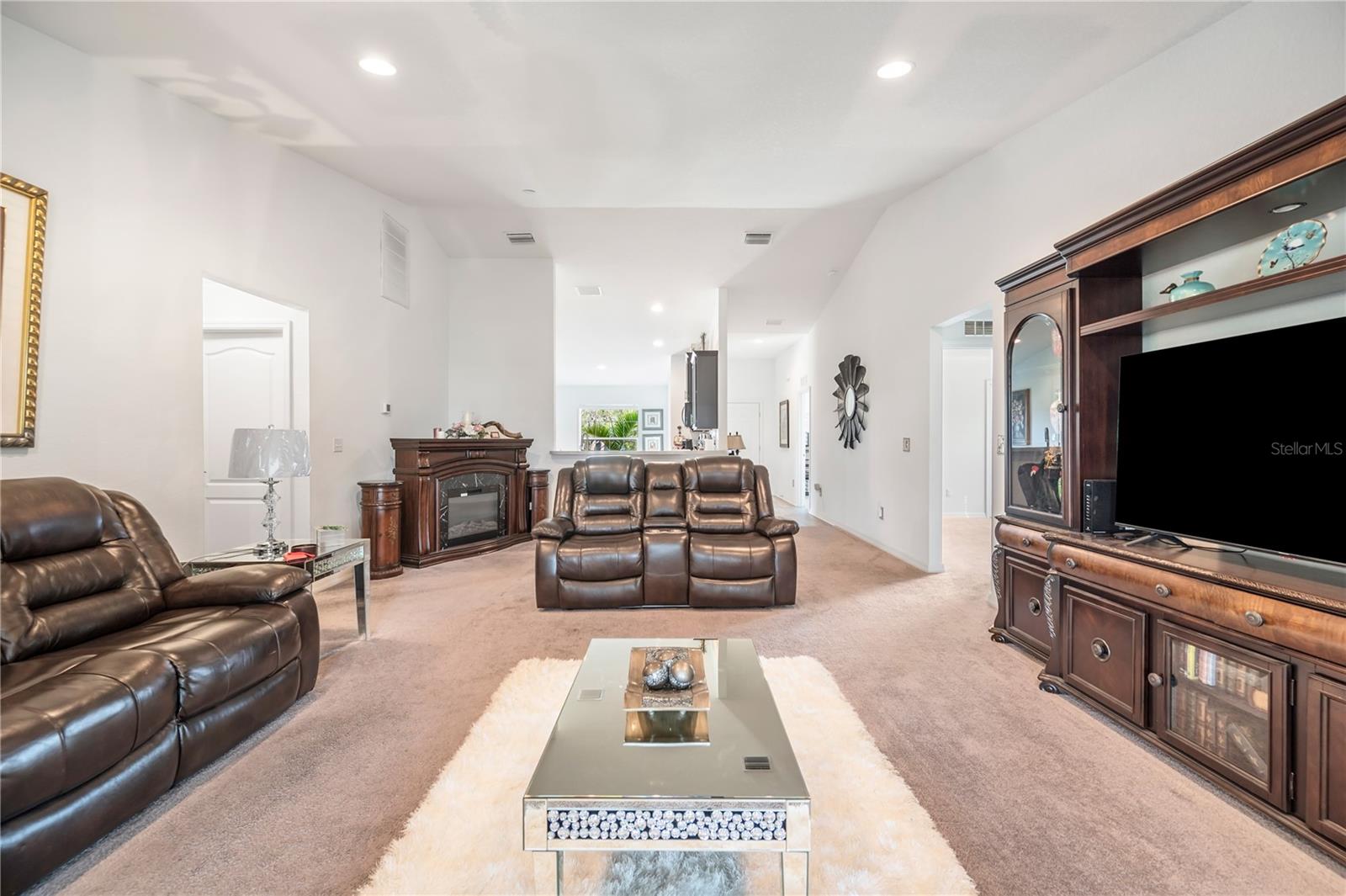 SUN N LAKE - Residential