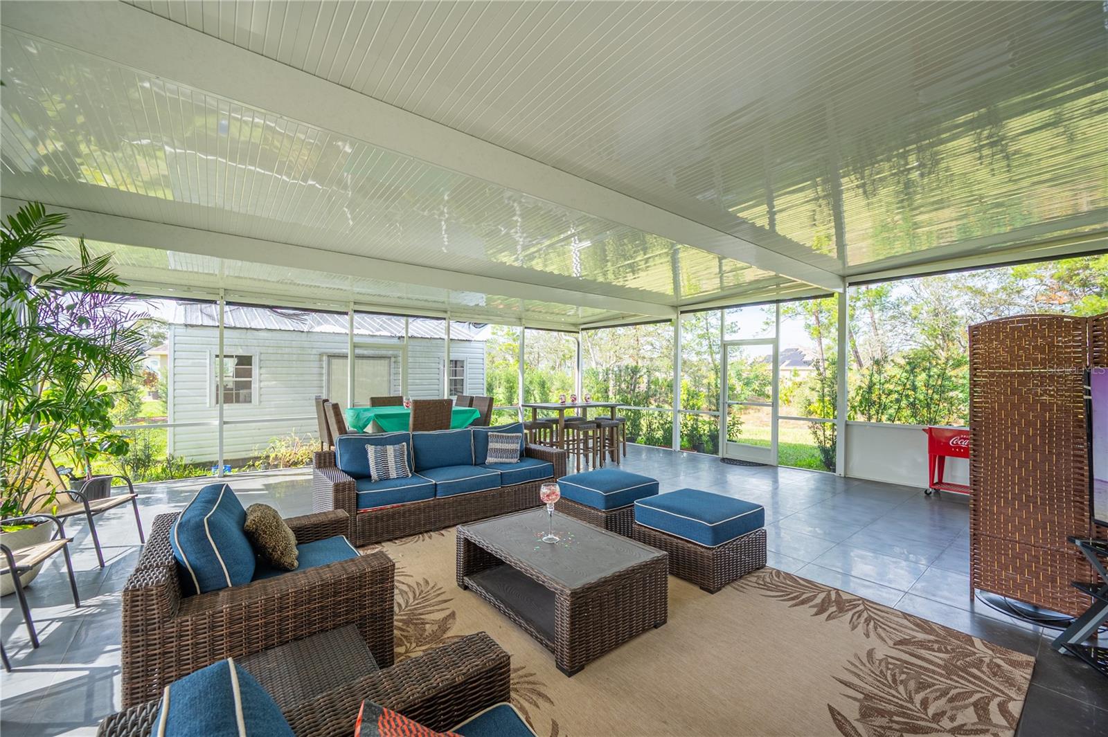 SUN N LAKE - Residential