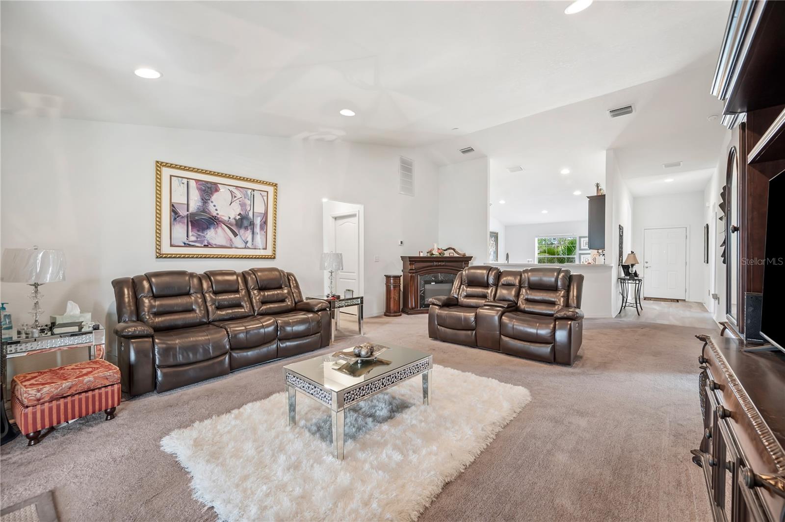 SUN N LAKE - Residential