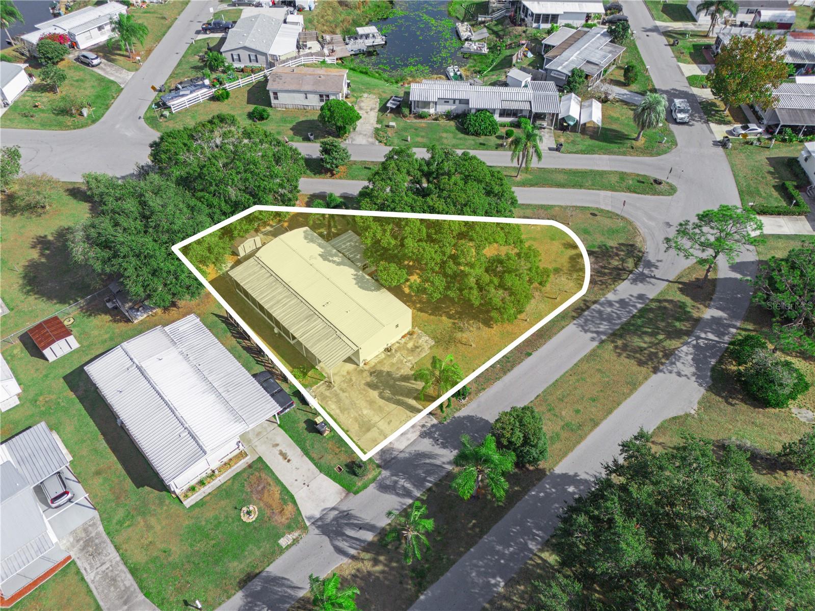 CALOOSA LAKE VILLAGE - Residential