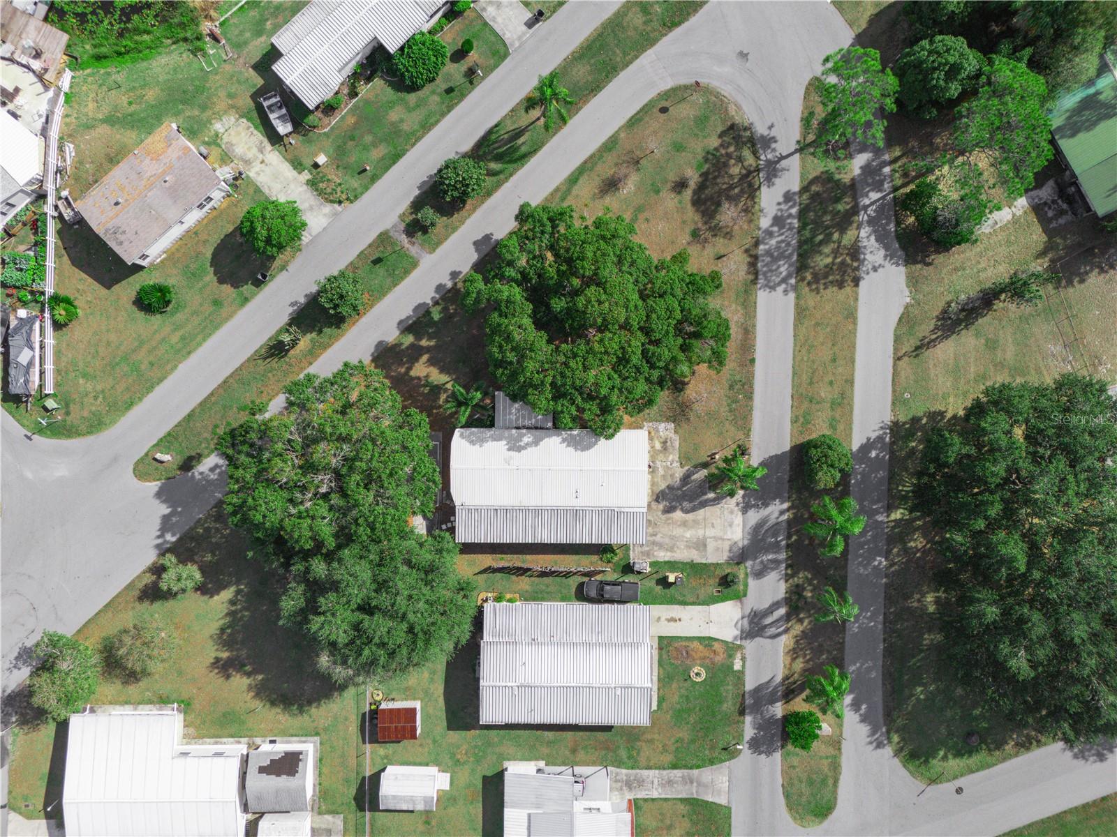 CALOOSA LAKE VILLAGE - Residential