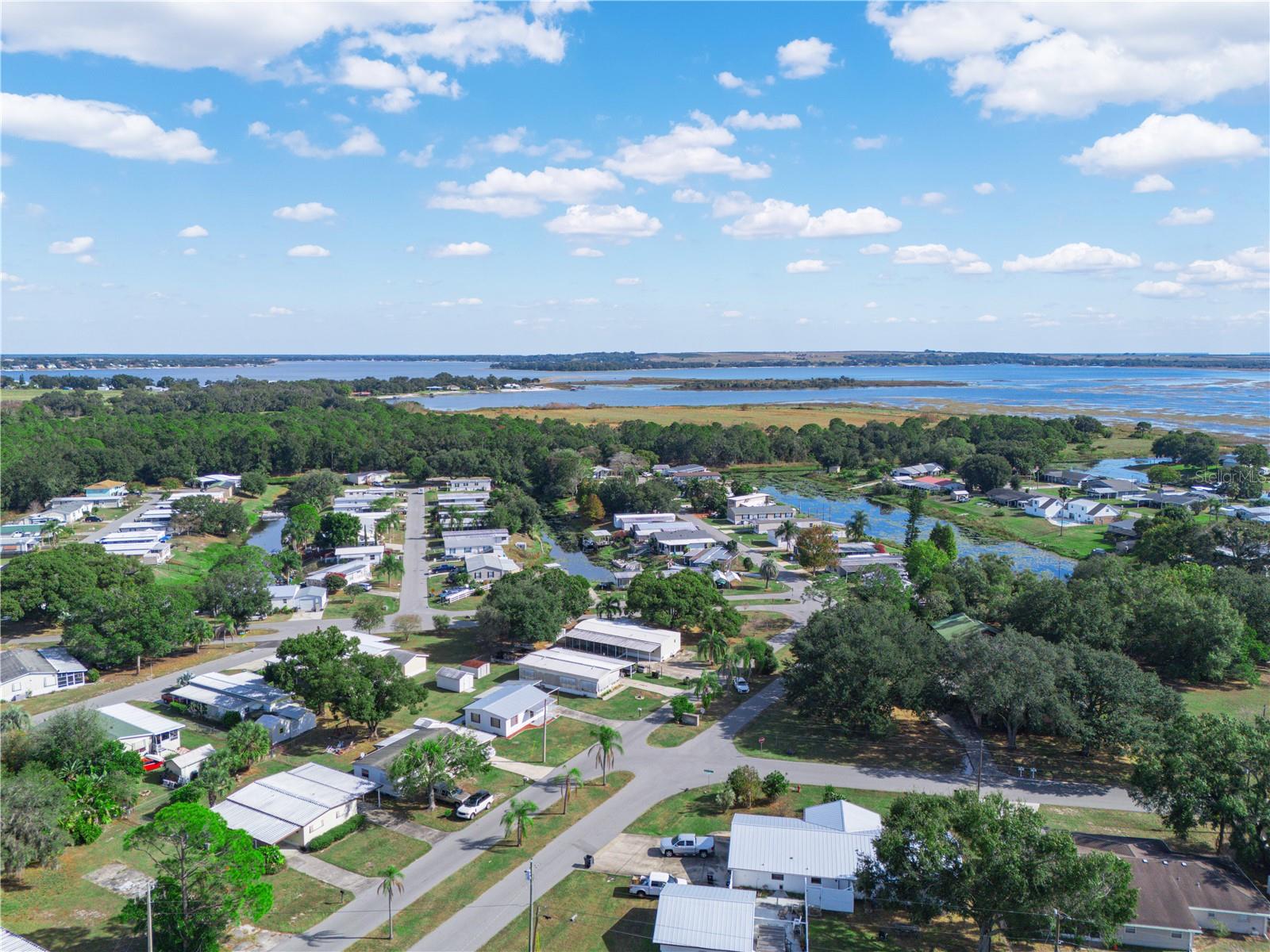 CALOOSA LAKE VILLAGE - Residential