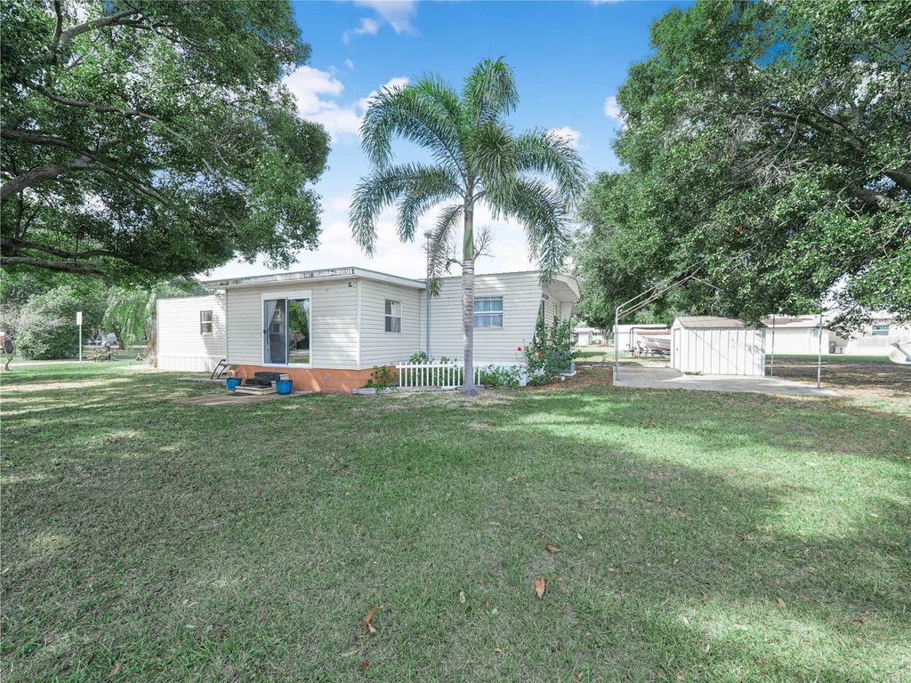 Photo of 319 1st Avenue N, Lake Wales, FL 33859 (MLS # K4903155)
