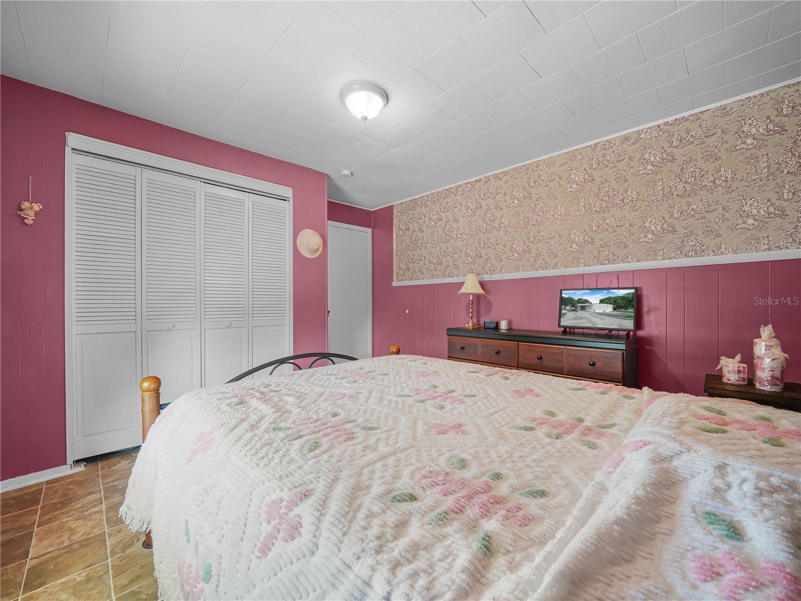 CALOOSA LAKE VILLAGE - Residential