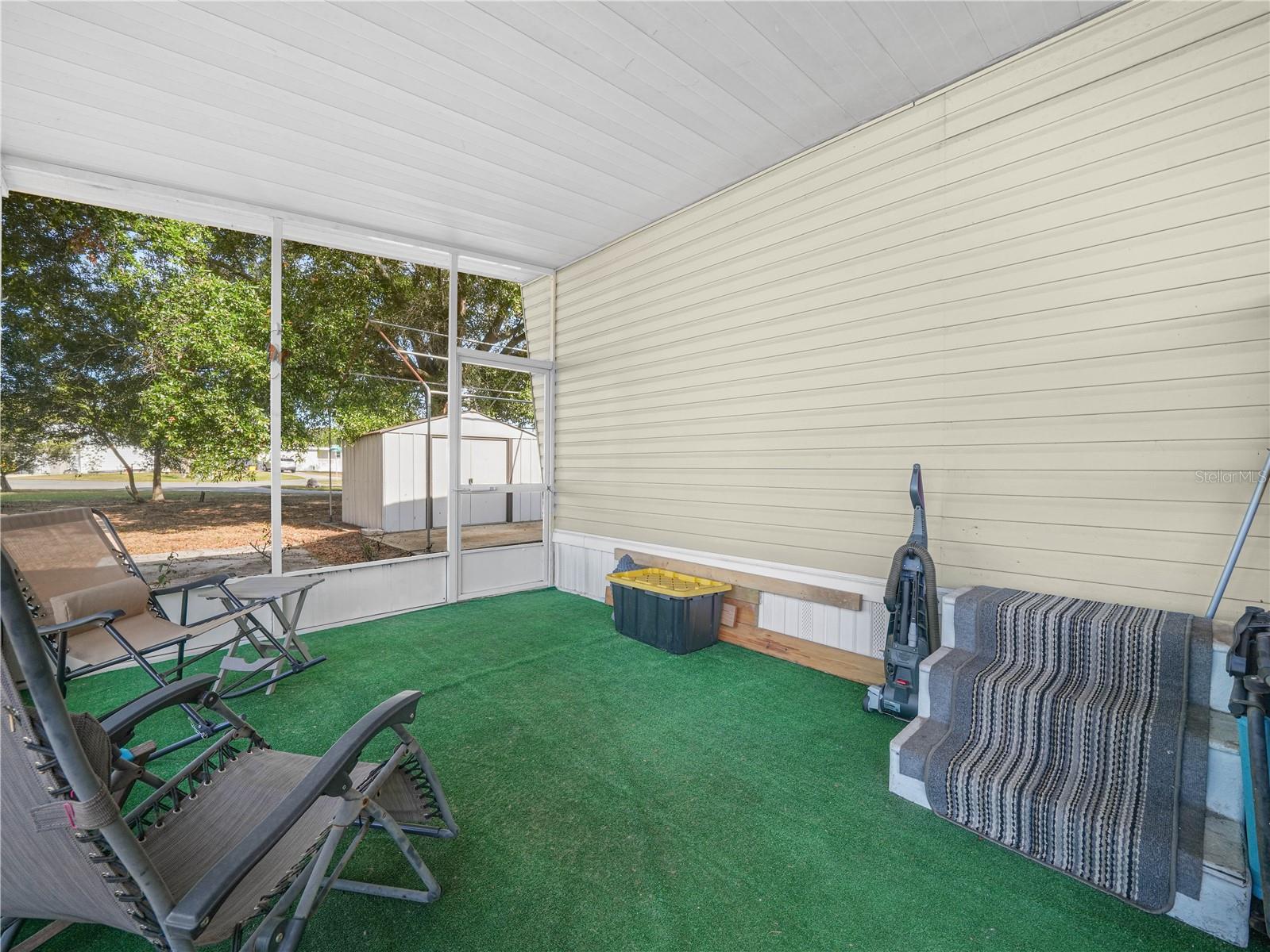 CALOOSA LAKE VILLAGE - Residential