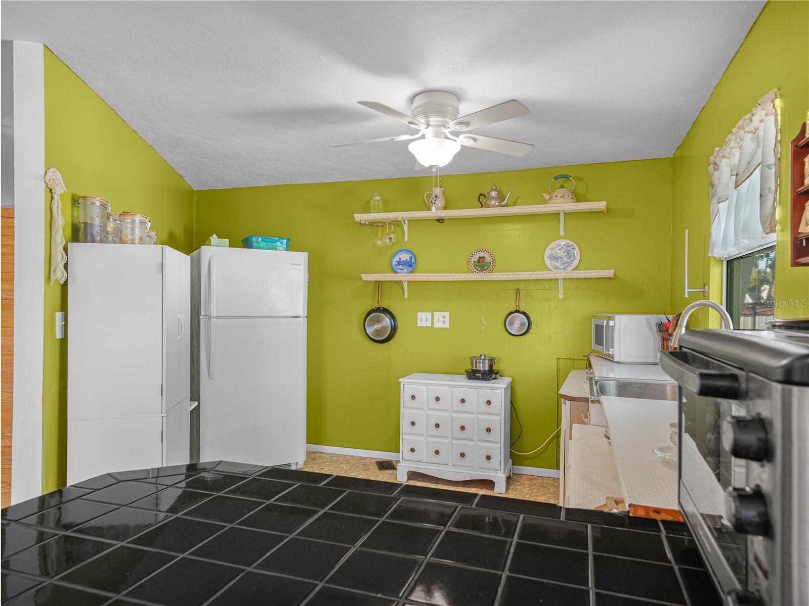 CALOOSA LAKE VILLAGE - Residential