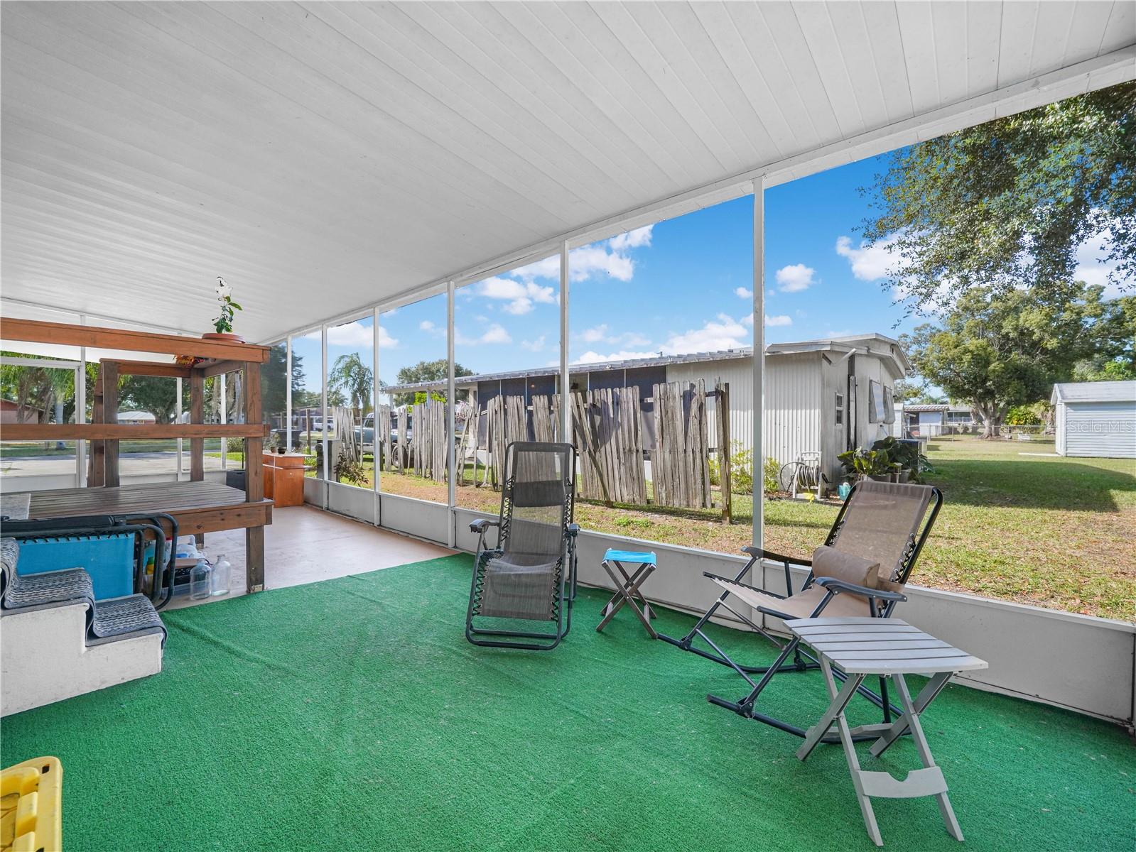 CALOOSA LAKE VILLAGE - Residential