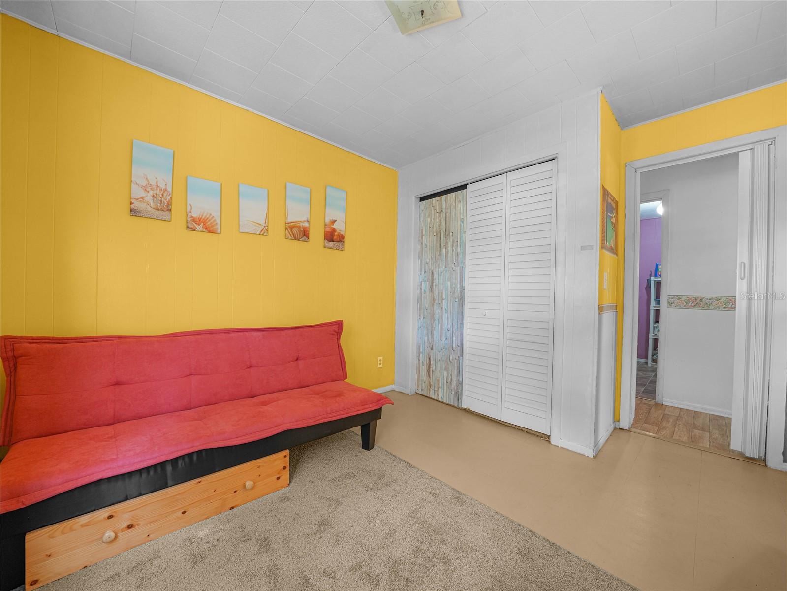 CALOOSA LAKE VILLAGE - Residential