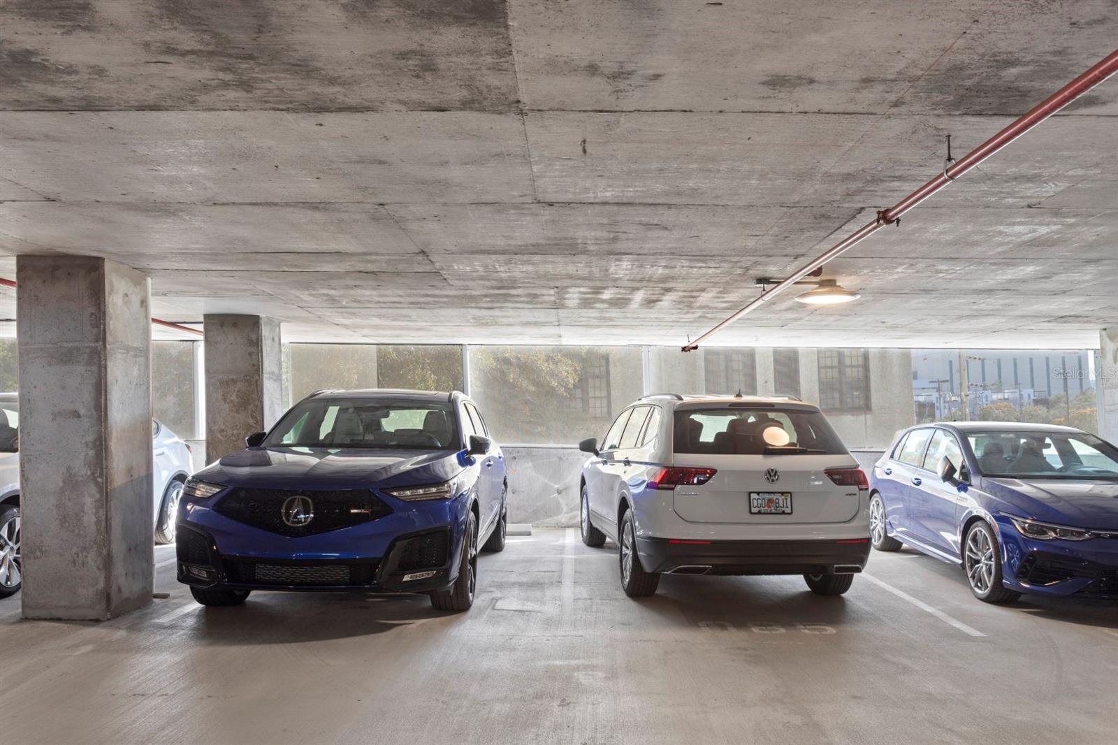 REFLECTION CONDO - Residential