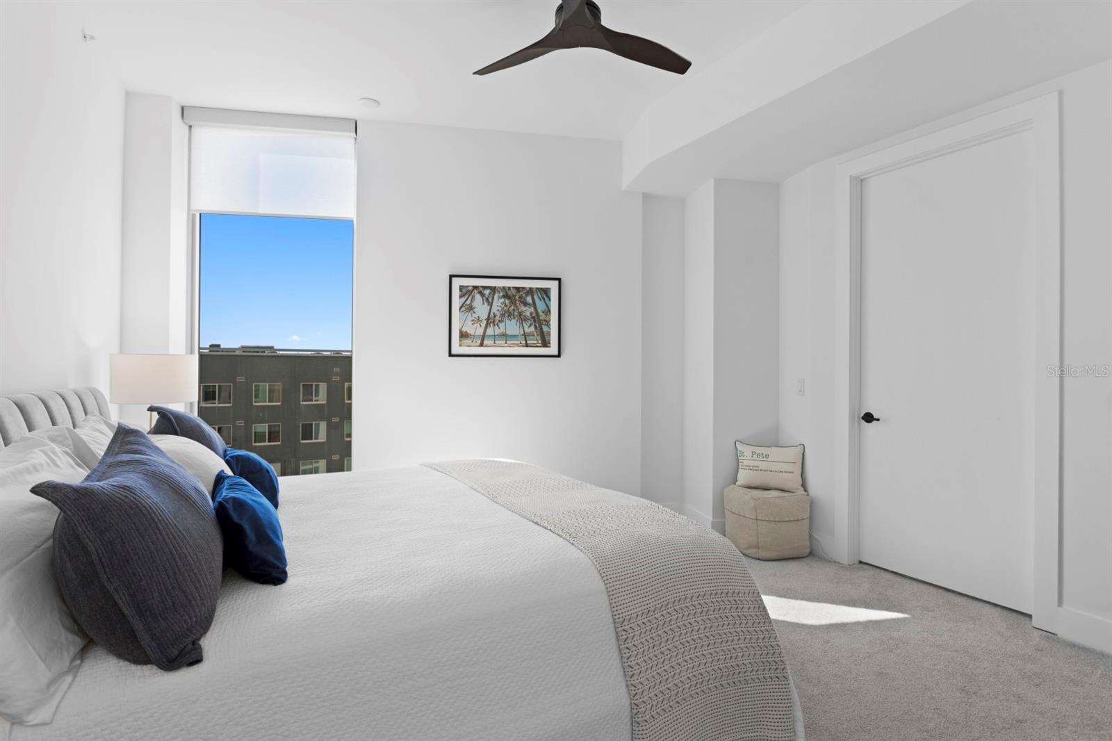 REFLECTION CONDO - Residential