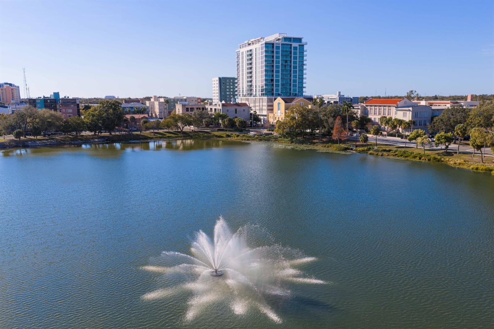 REFLECTION CONDO - Residential