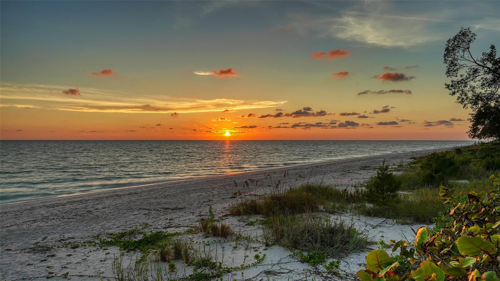 TWIN BEACHES SUB - Residential