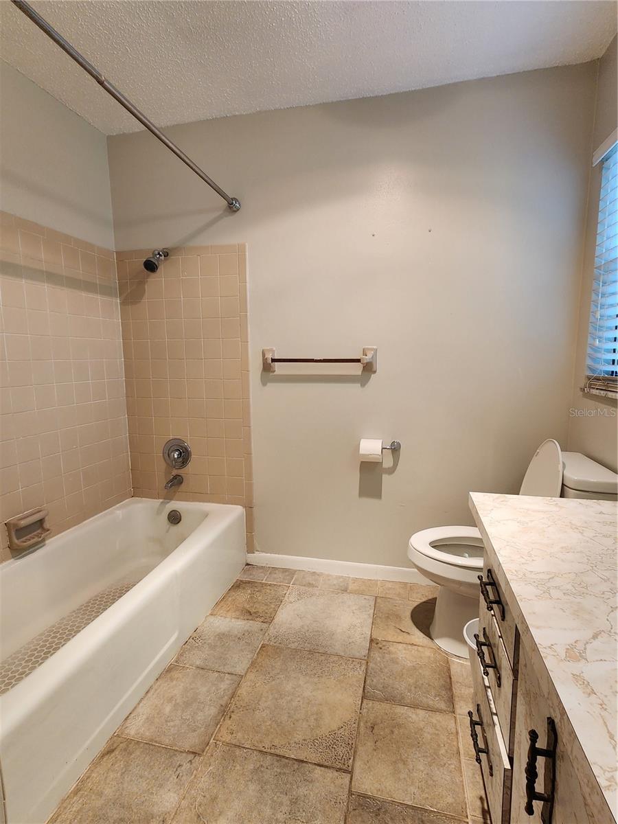 RIDGE MANOR WEST - Residential Lease