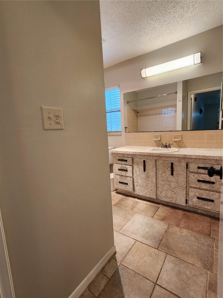 RIDGE MANOR WEST - Residential Lease