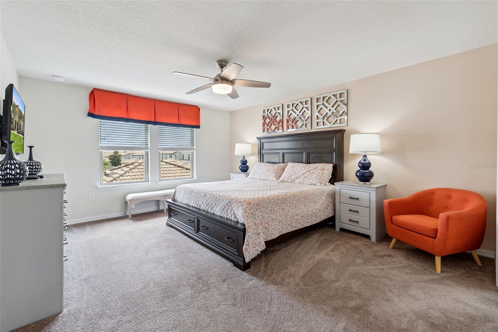 WINDSOR AT WESTSIDE - Residential