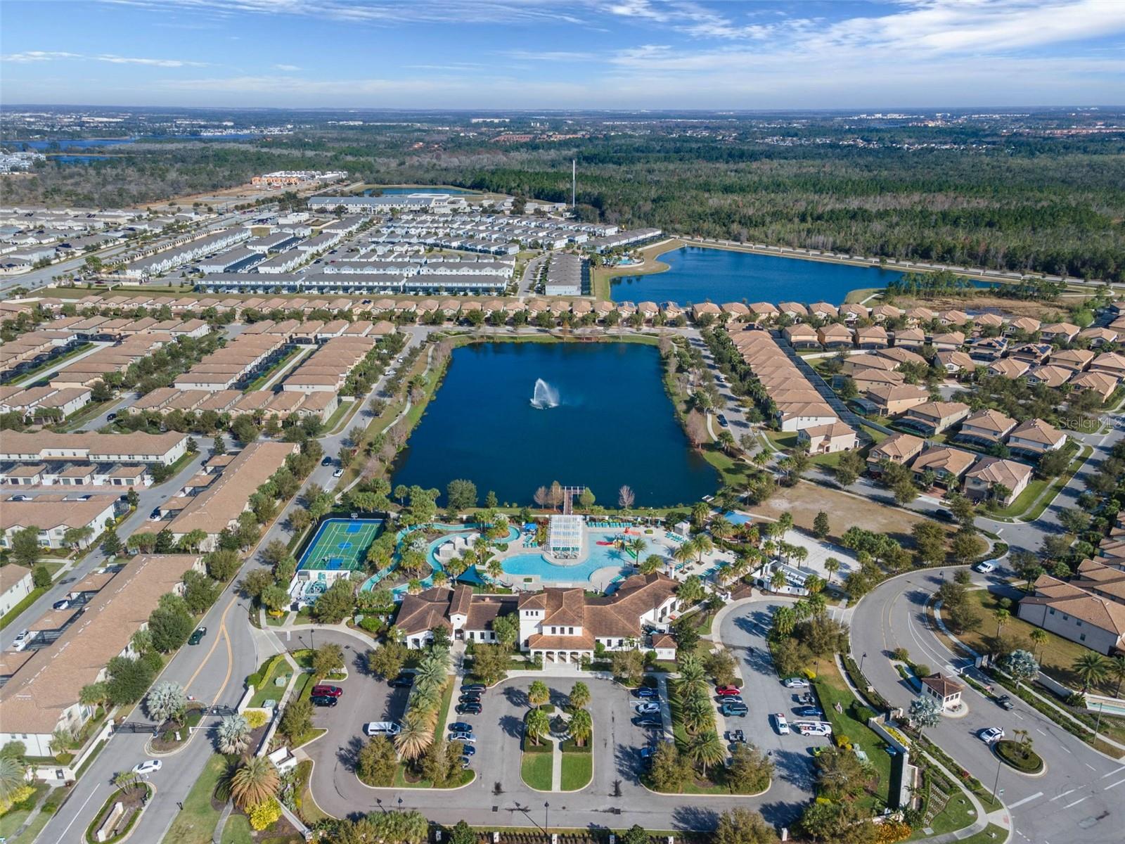 WINDSOR AT WESTSIDE - Residential