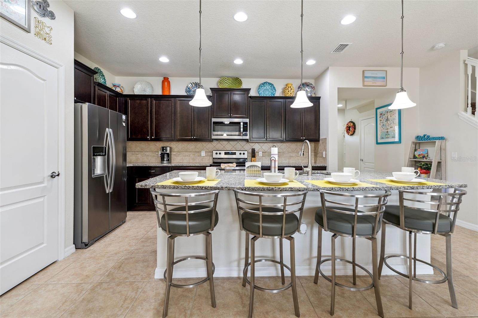 WINDSOR AT WESTSIDE - Residential
