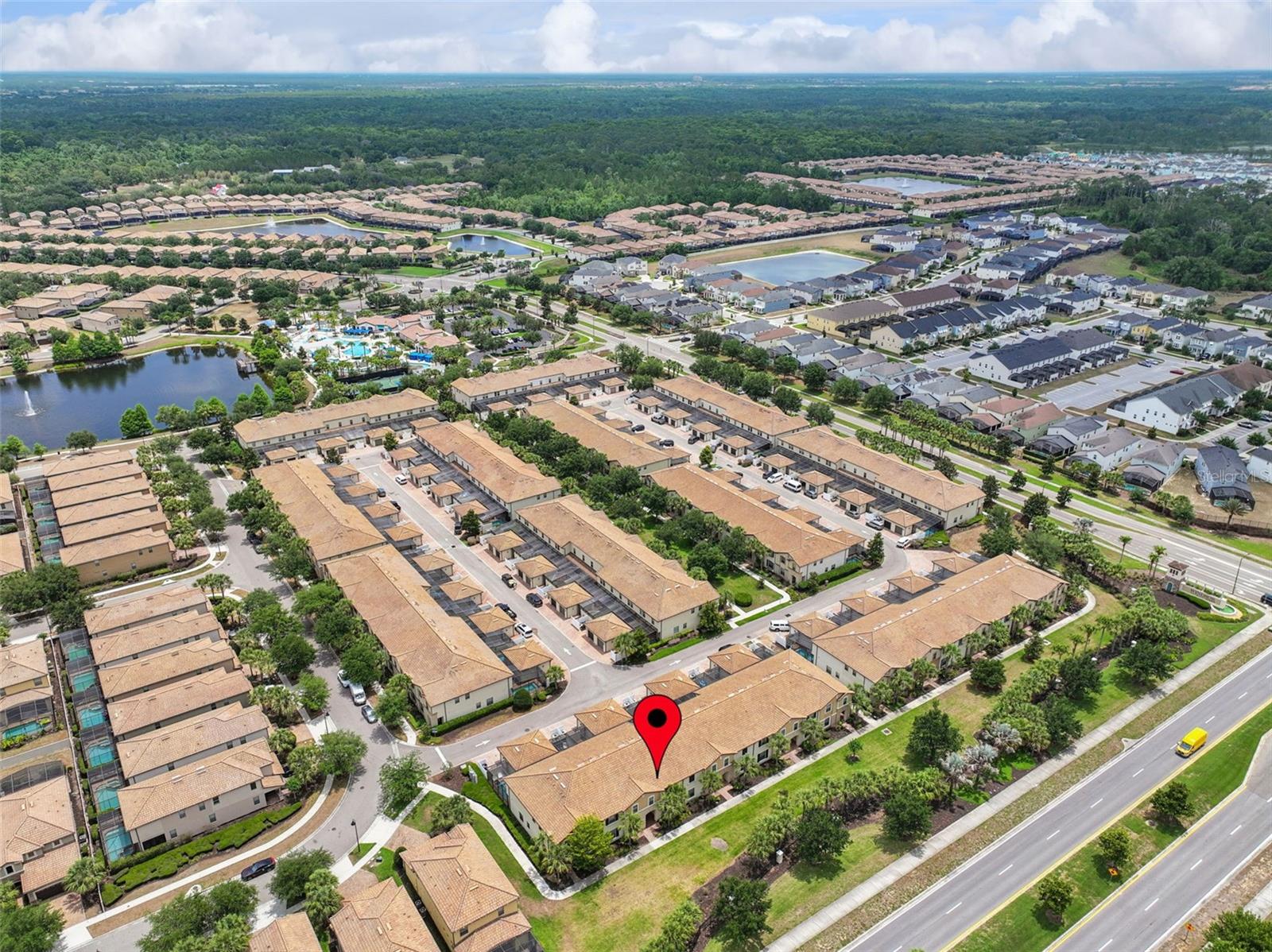 WINDSOR AT WESTSIDE - Residential