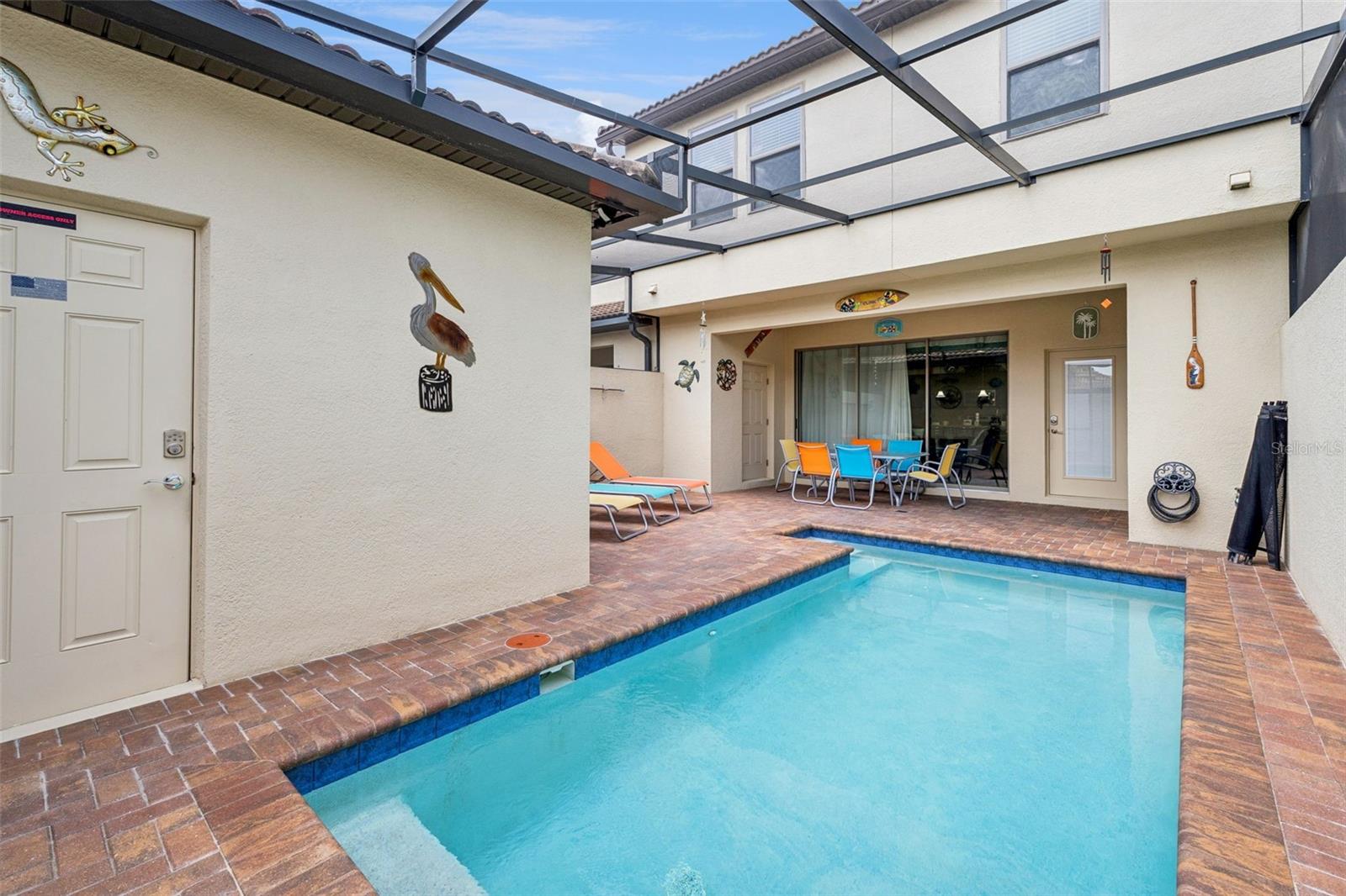WINDSOR AT WESTSIDE - Residential
