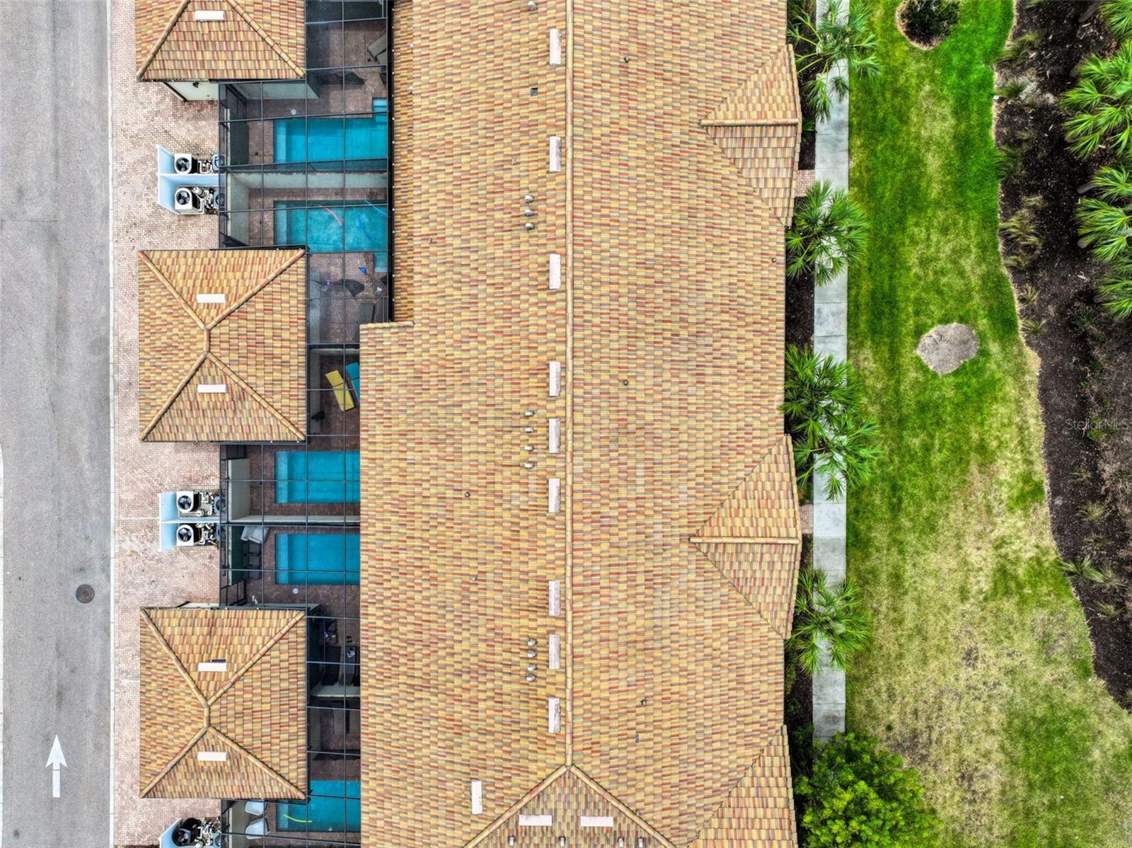 WINDSOR AT WESTSIDE - Residential