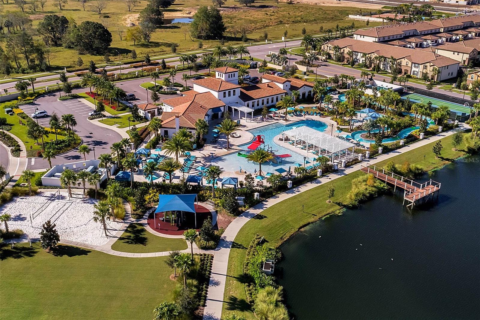 WINDSOR AT WESTSIDE - Residential