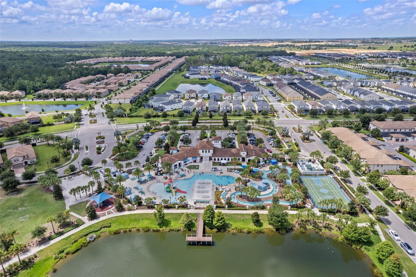 WINDSOR AT WESTSIDE - Residential