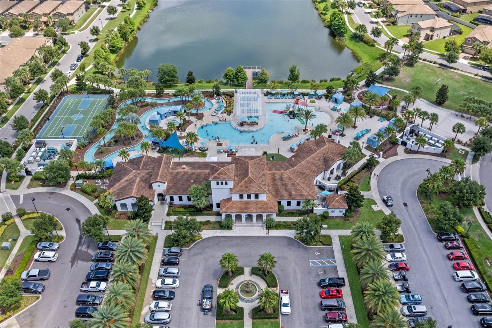 WINDSOR AT WESTSIDE - Residential