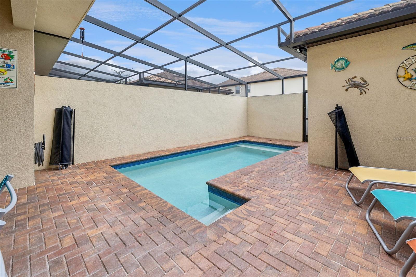 WINDSOR AT WESTSIDE - Residential