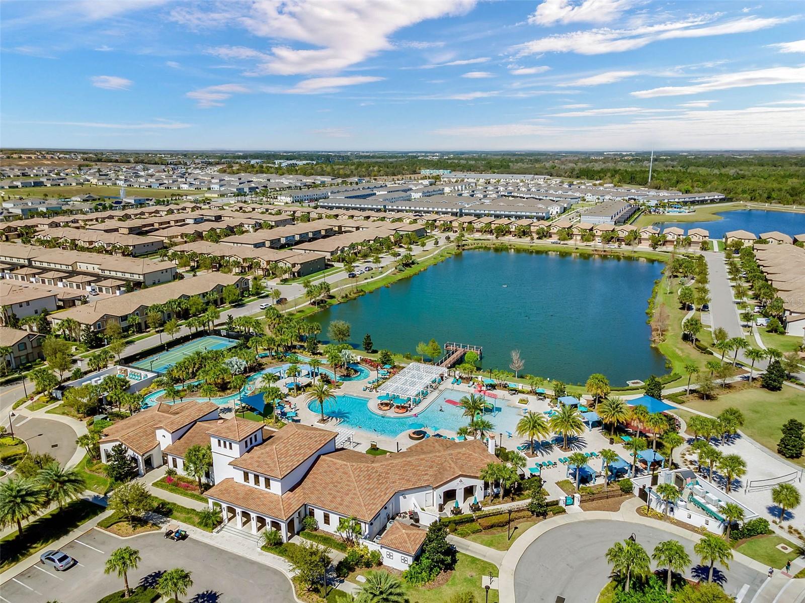 WINDSOR AT WESTSIDE - Residential
