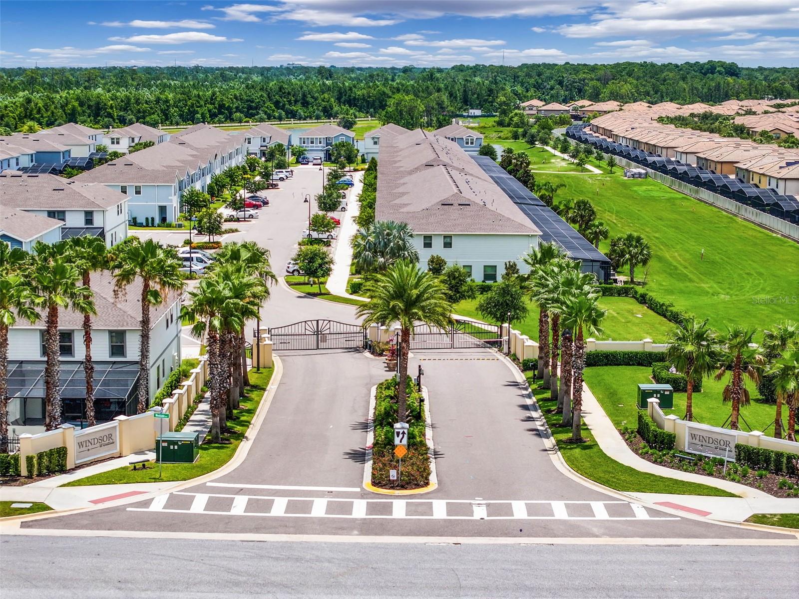 WINDSOR AT WESTSIDE - Residential