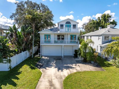 A home in PALM HARBOR