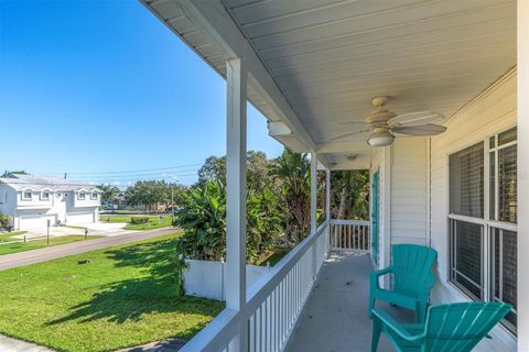 A home in PALM HARBOR