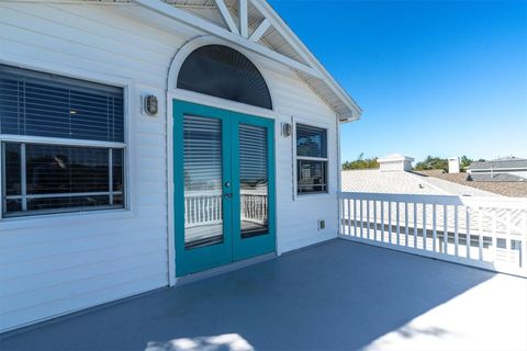 A home in PALM HARBOR