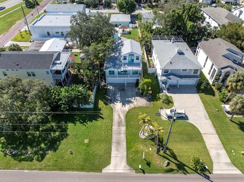 A home in PALM HARBOR