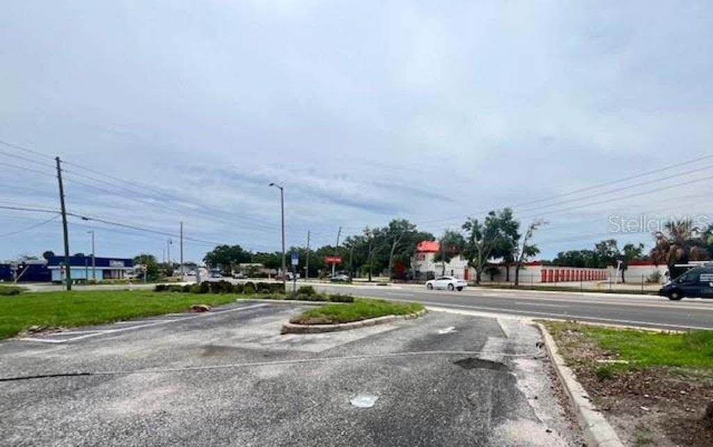Photo of 101 W Main Street, Apopka, FL 32703 (MLS # O6317586)