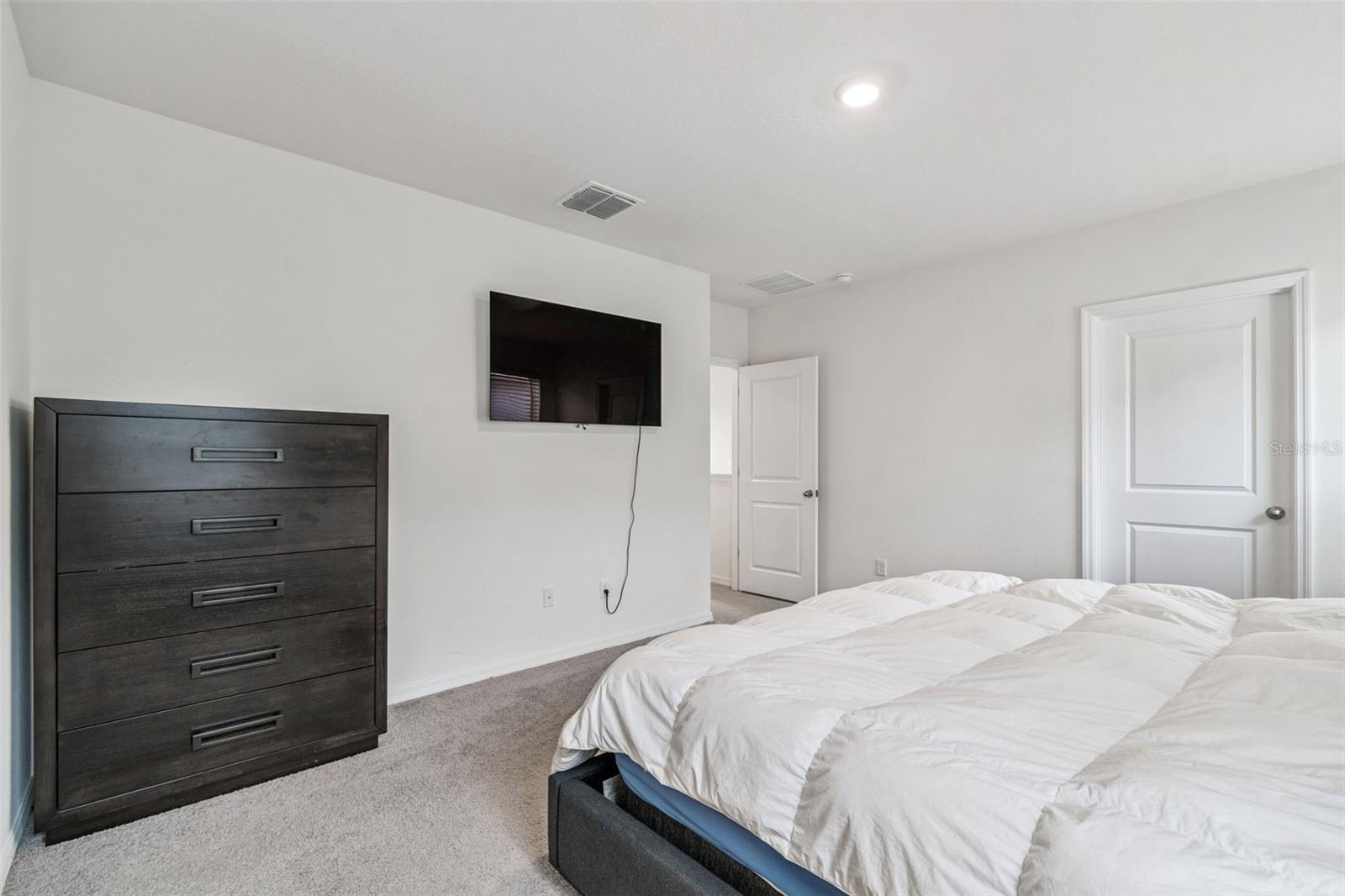 AVALON PARK WEST PH 3 - Residential Lease