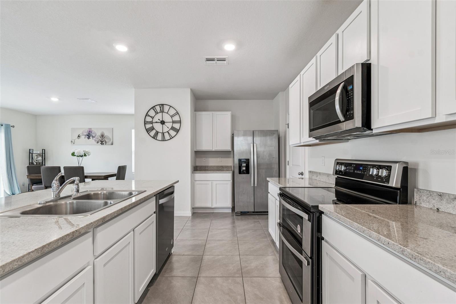 AVALON PARK WEST PH 3 - Residential Lease