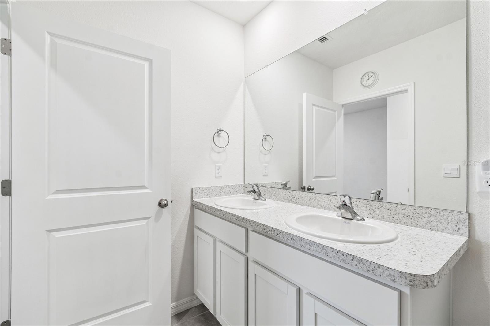 AVALON PARK WEST PH 3 - Residential Lease