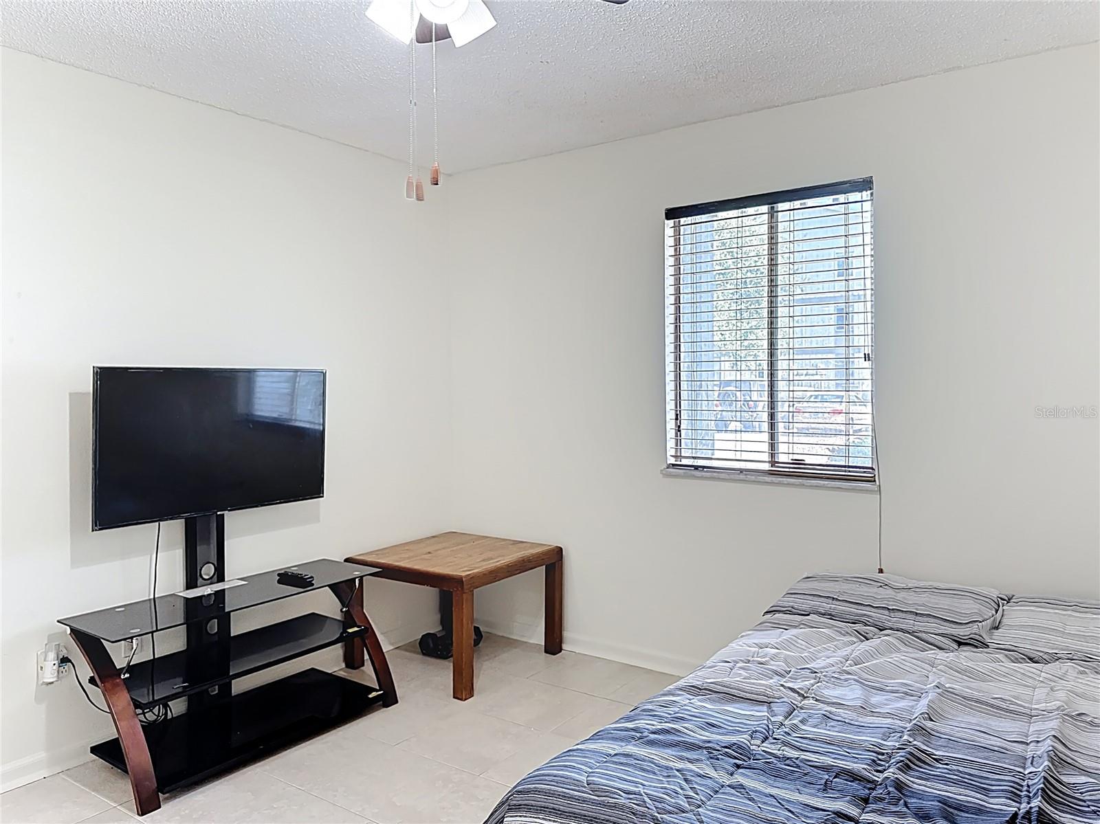 THE OAKS - Residential