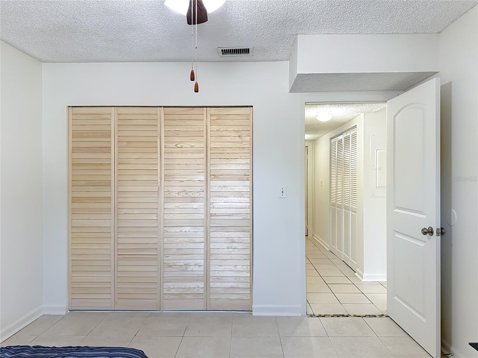 THE OAKS - Residential