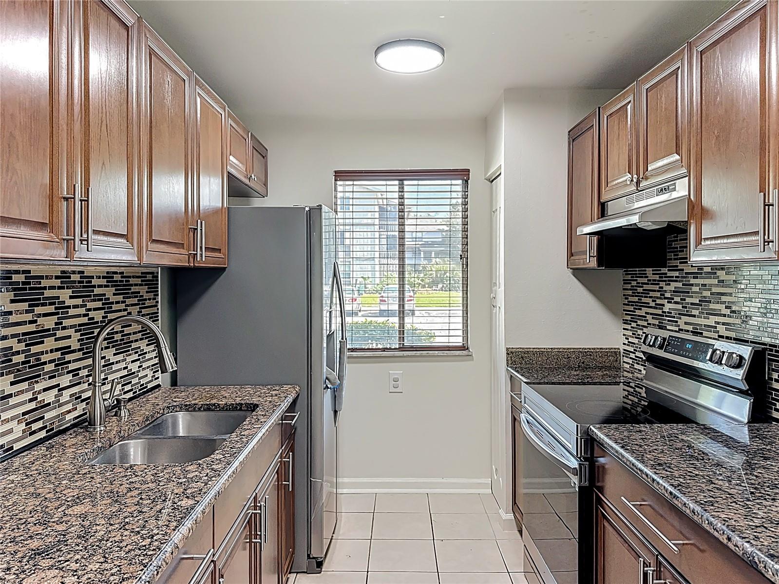 THE OAKS - Residential