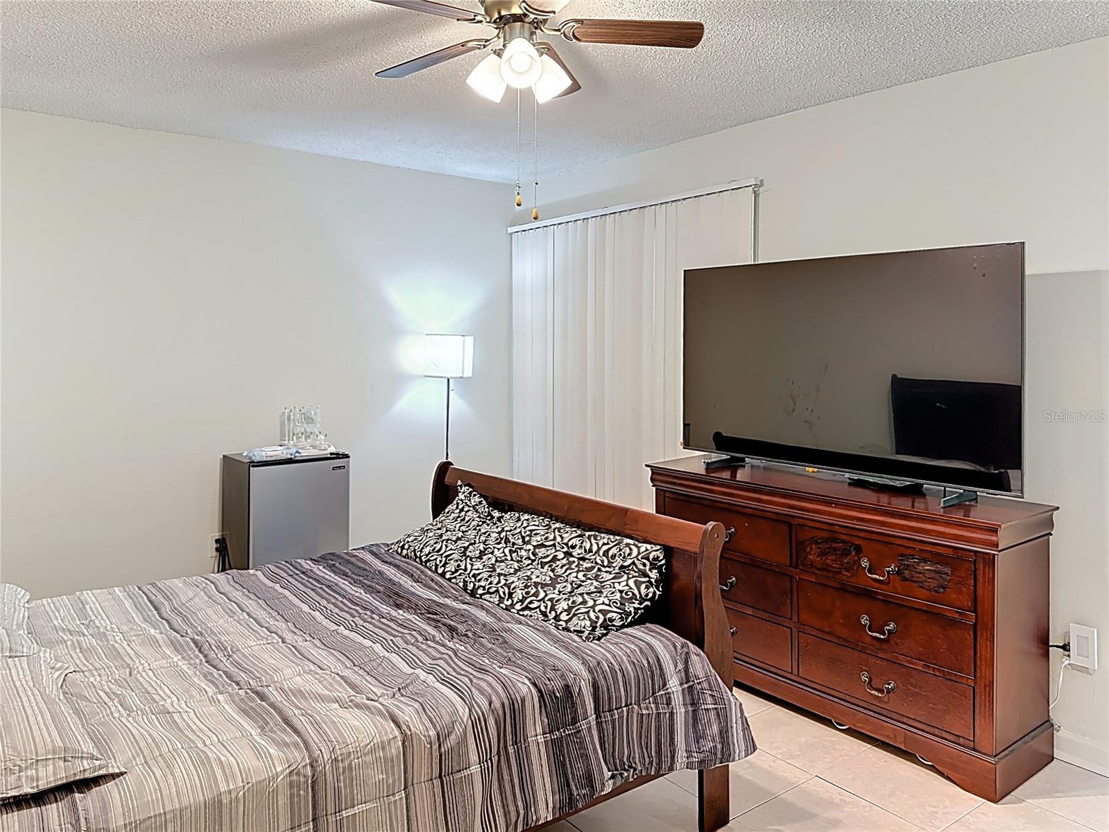 THE OAKS - Residential
