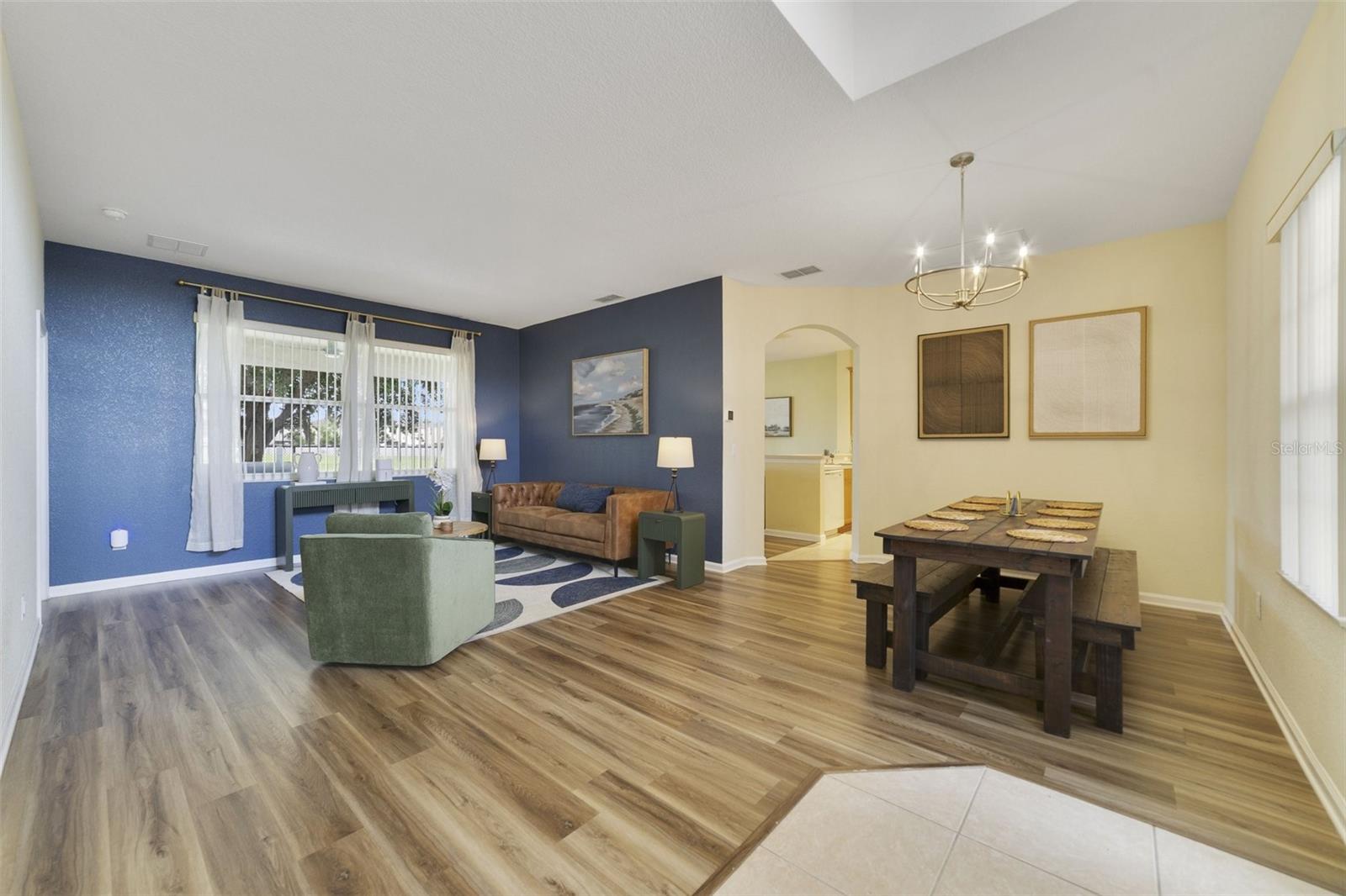 2956 WHITE CEDAR CIRCLE
