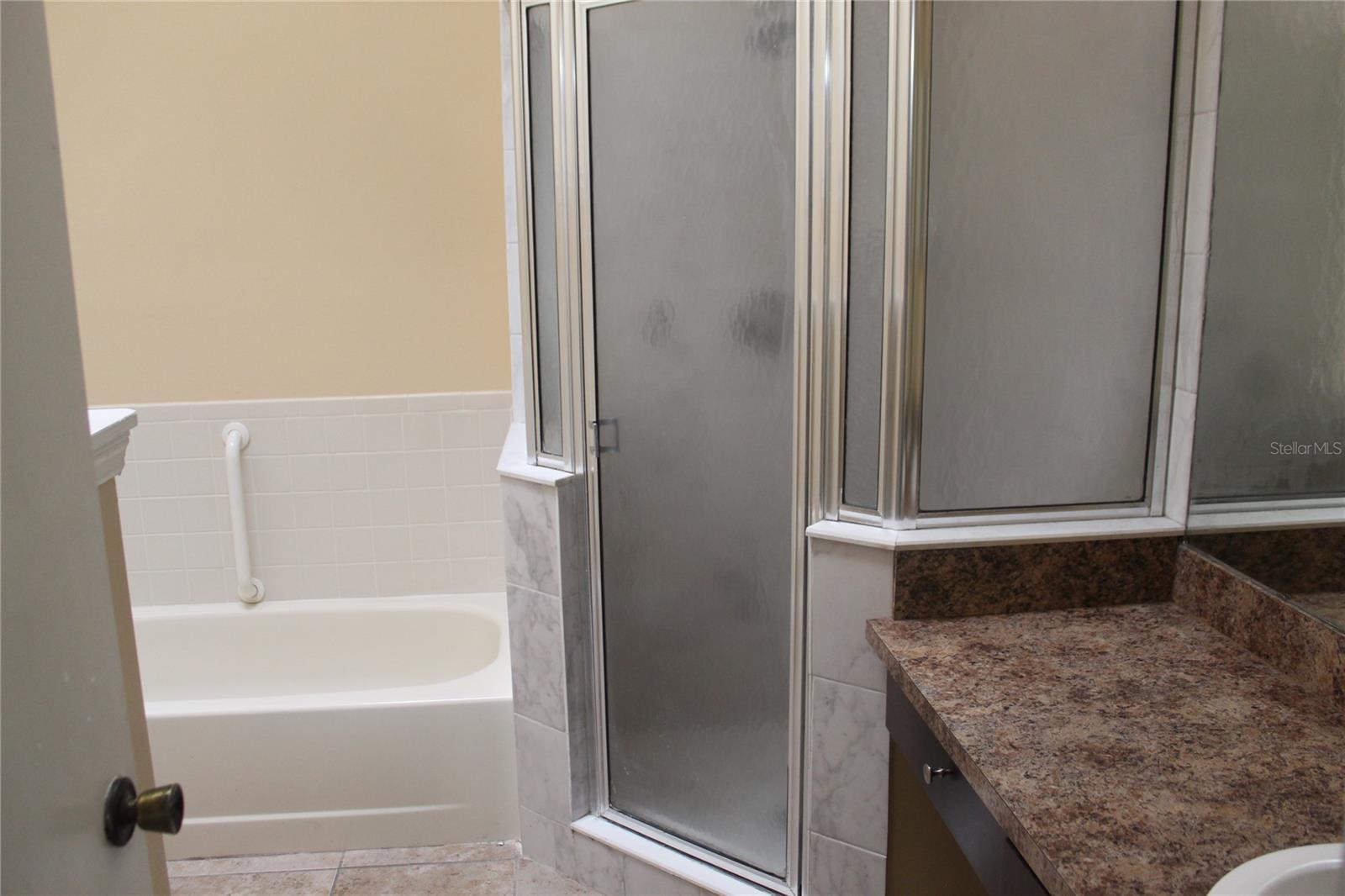 ALOMA BEND TR 3 - Residential Lease