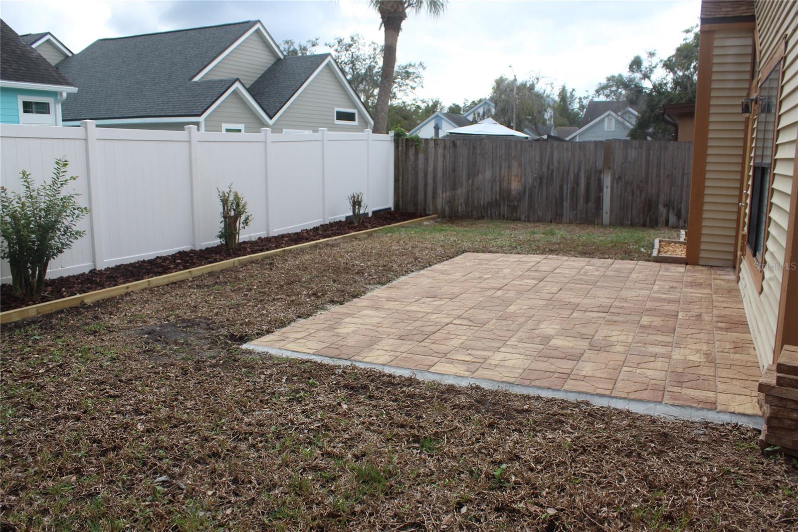 ALOMA BEND TR 3 - Residential Lease