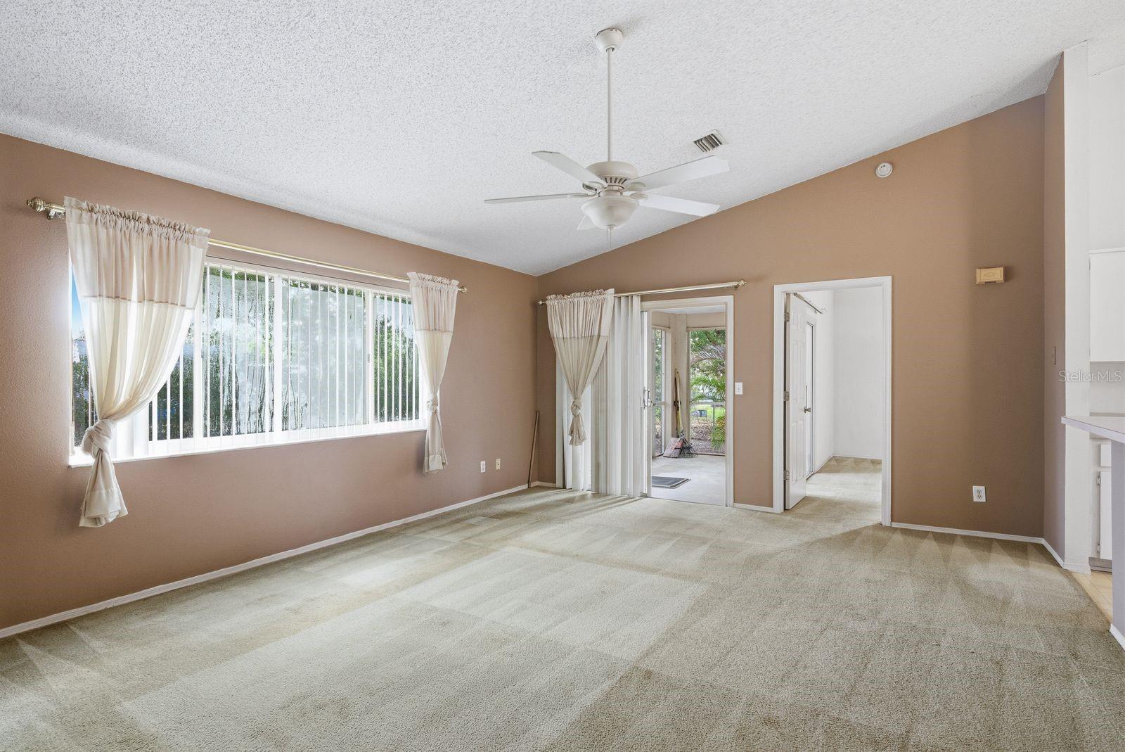 SPRING HILL - Residential