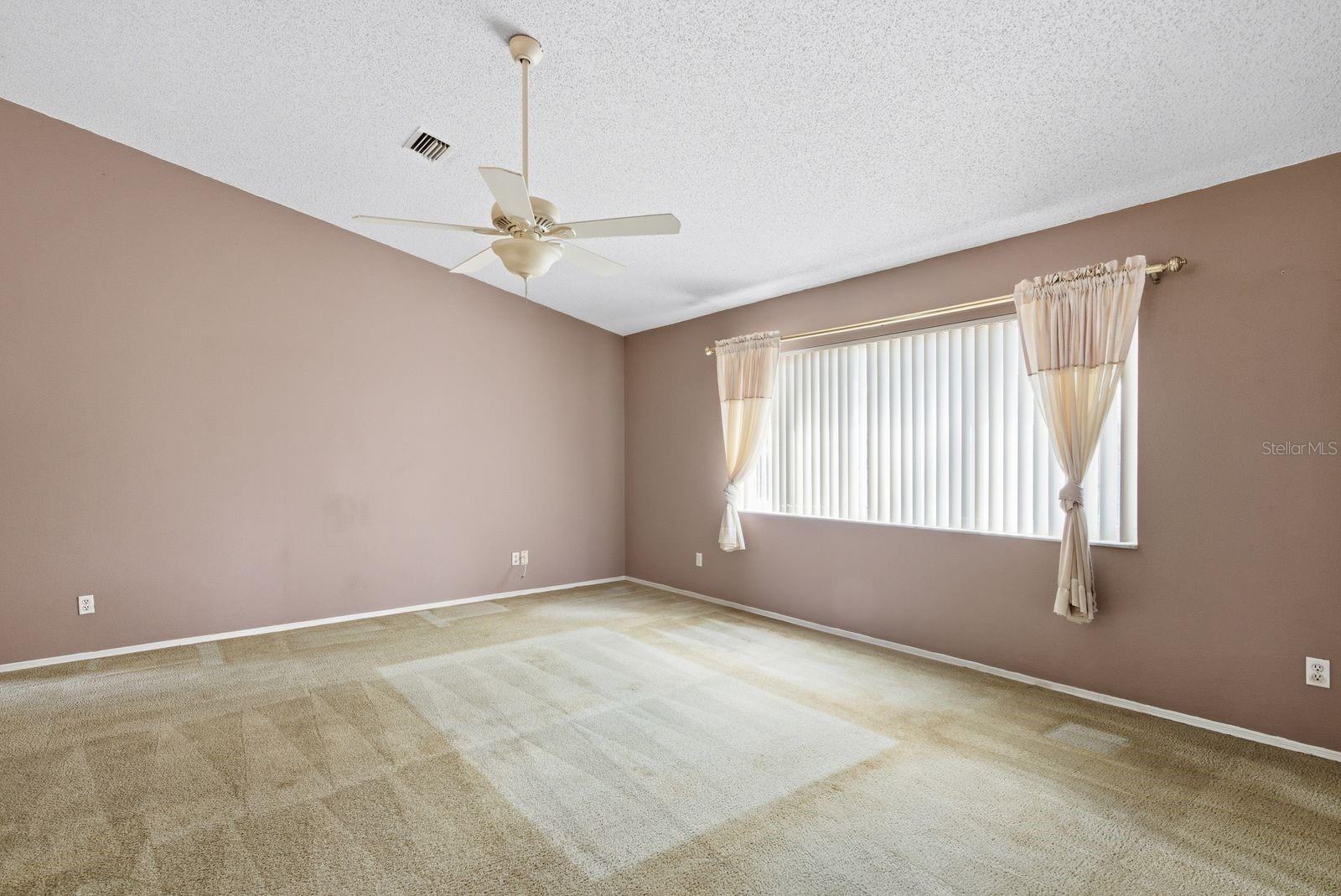 9207 SPRING HILL DRIVE