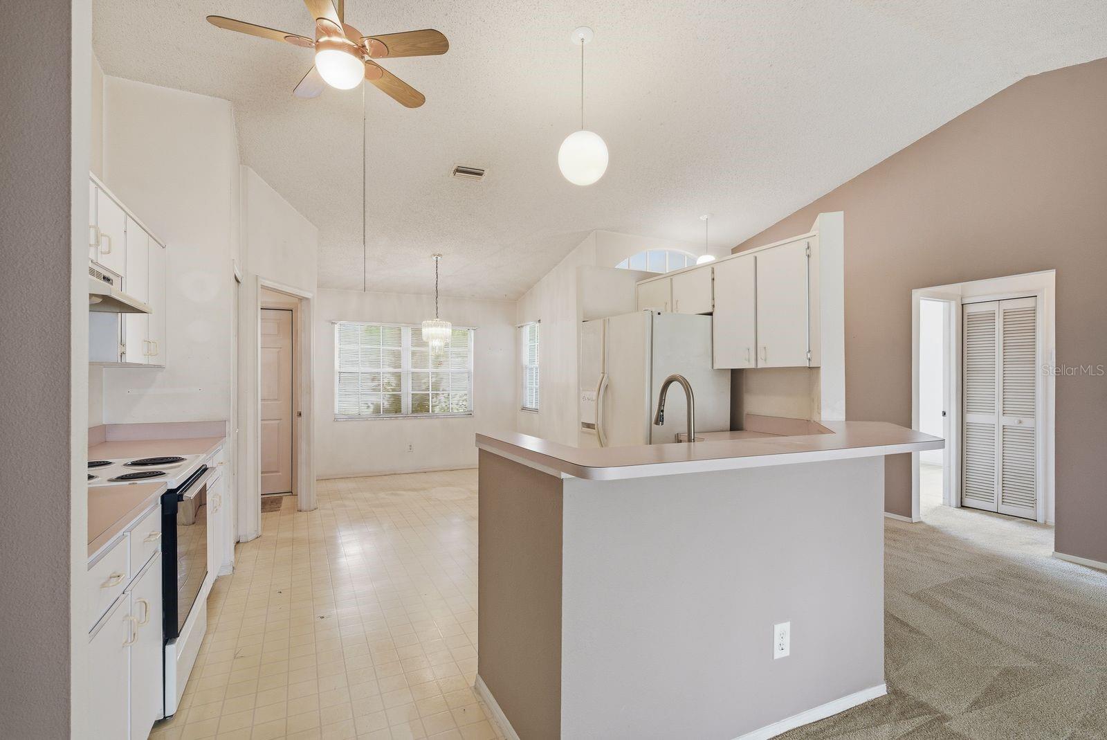SPRING HILL - Residential