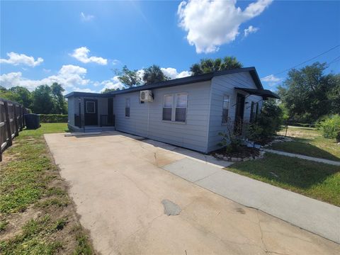 Photo of 3421 N 54th Street, Tampa, FL 33619 (MLS # TB8417123) Photo of 3421 N 54th Street, Tampa, FL 33619 (MLS # TB8417123)